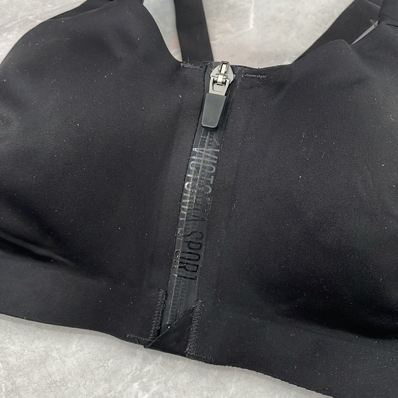 Women's Victoria’s Secret Sport Incredible Knockout Ultra Max Sports Bra 34B - Picture 2 of 16